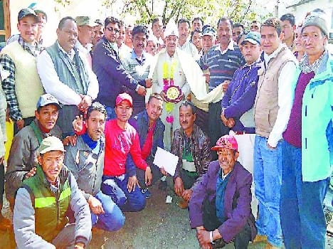 Emphasis on preserving customs and language